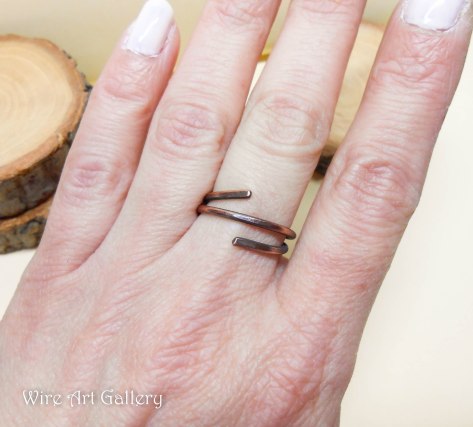 Minimalist simple wire rings / hammered oxidized forged antiqued copper Wire / boho hippie fantasy / minimal unusual contemporary