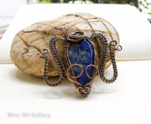 Wire wrapped oxidized copper pendant / Lapis Lazuli