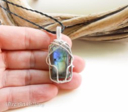 Wire wrapped silvered enameled copper pendant / Fire Labradorite